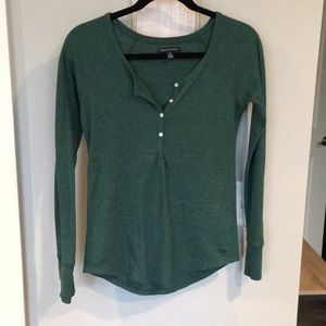 American Eagle green long sleeve